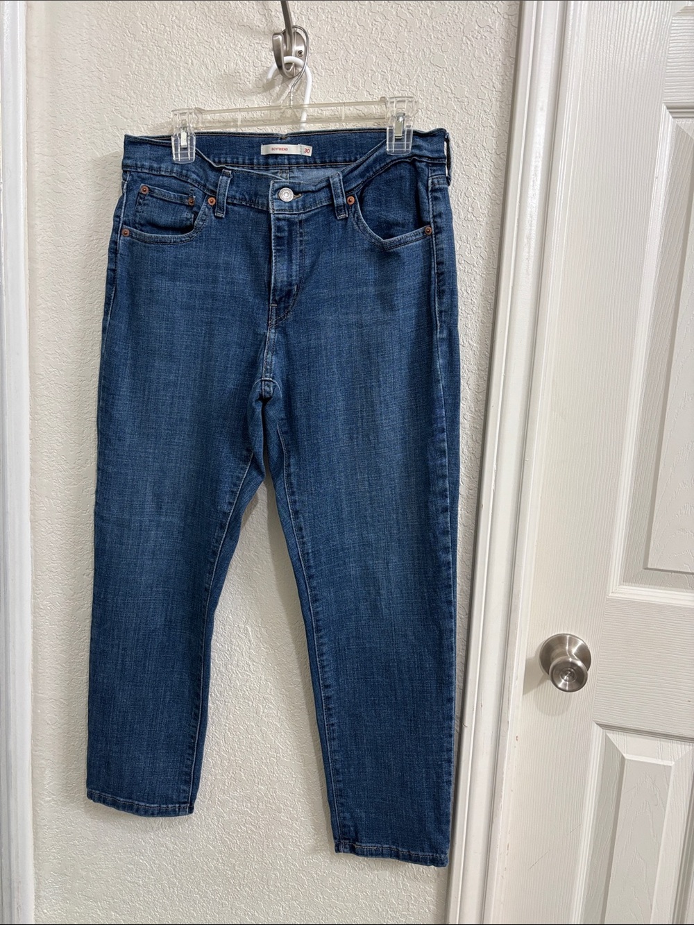 Classic Straight-Leg Blue Jeans Boyfriend